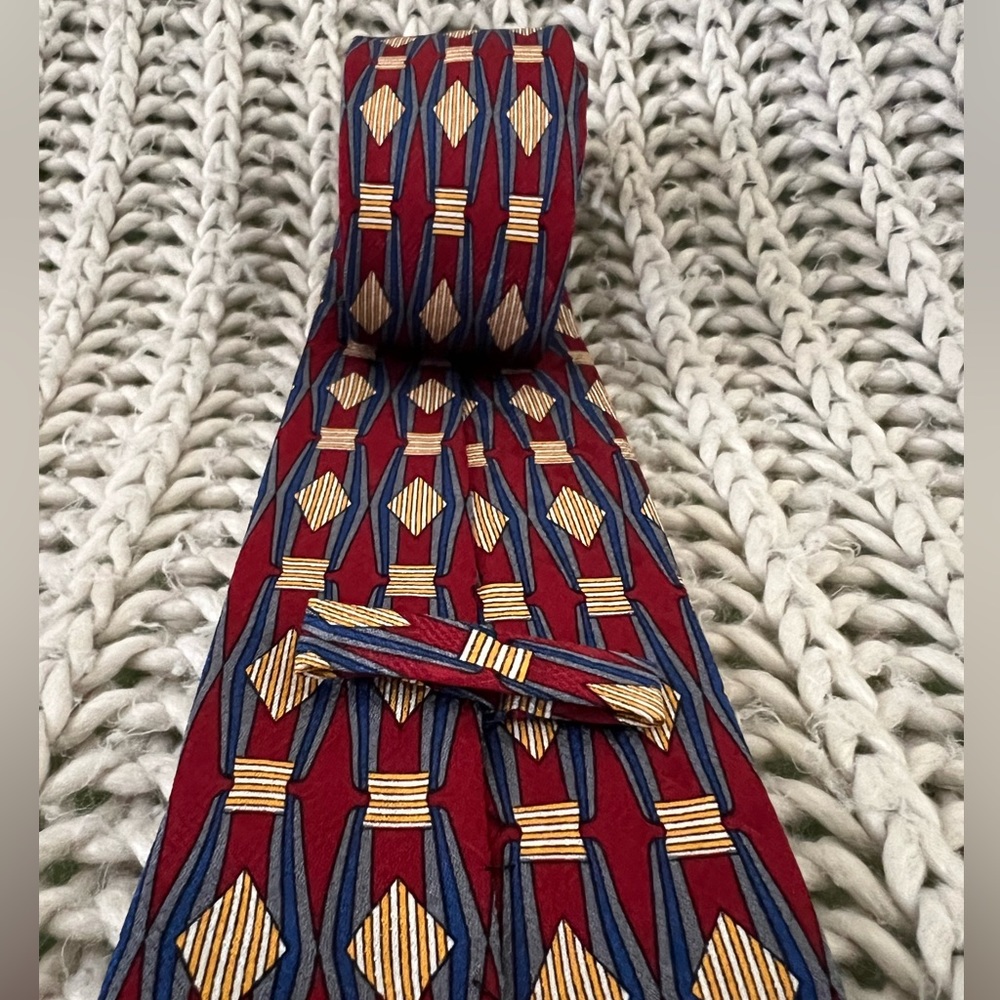 William Raynor Tie